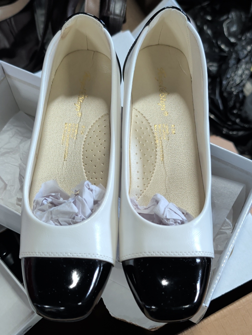 Angel Steps Vintage Colorblock Dress Pumps White Black Cap Toe Size 8.5M NIB